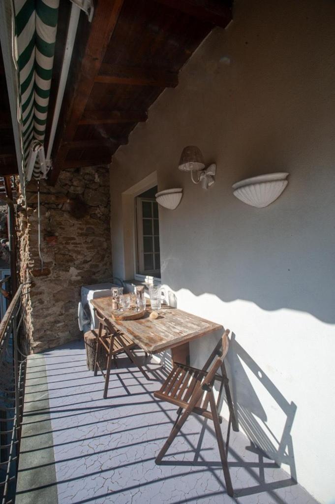 Apartamento La Torre Di Gaia Dolceacqua Exterior foto