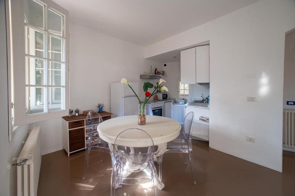 Apartamento La Torre Di Gaia Dolceacqua Exterior foto